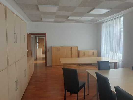 Büro oder Atelierfläche in In Köln Mülheim