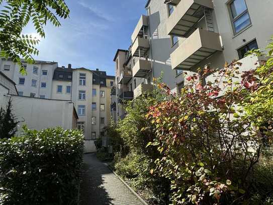 Schicke 1-Raum-Wohnung mit Pantryküche und Balkon