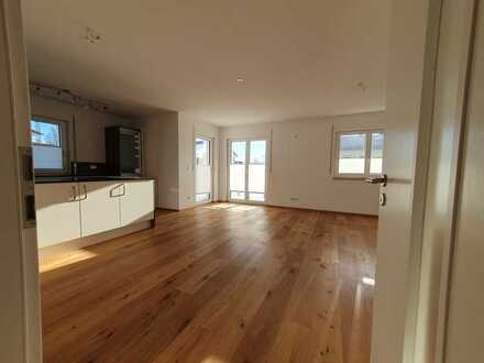 3-Zi.-Wohnung inkl. EBK mit Balkon, Fahrstuhl sowie TG- und Aussenstellplatz
