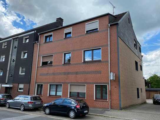 Top Invest !12,5 Fach ! 6 Parteienhaus mit Gewerbeeinheit und 3 Garagen