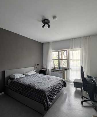 Großes und helles WG-Zimmer