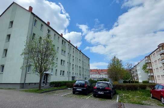 Eigentumswohnung in zentraler Lage Burg / 2-Raum-Wohnung mit EBK