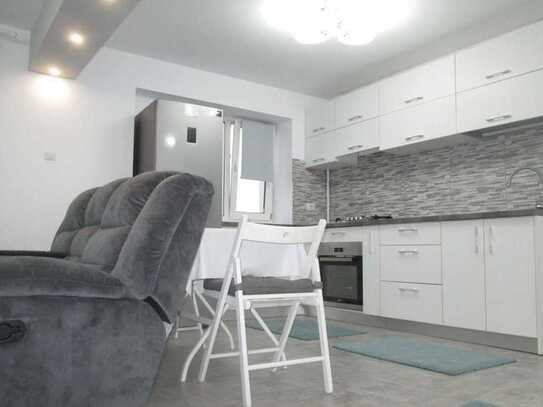 Freundliche und gepflegte 1,5-Raum-DG-Wohnung mit Balkon und Einbauküche in Dingelstädt