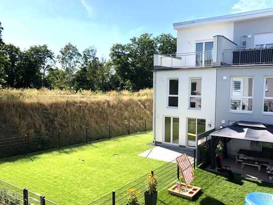 Reihenendhaus mit grossem Eckgrundstück