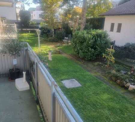 ETW-Eckwohnung mit Balkon +inklusive der Einzel-Garage