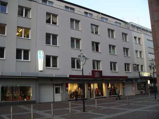 3-Zi. Wohnung mit Balkon ggü. Rathaus/Stadtgarten