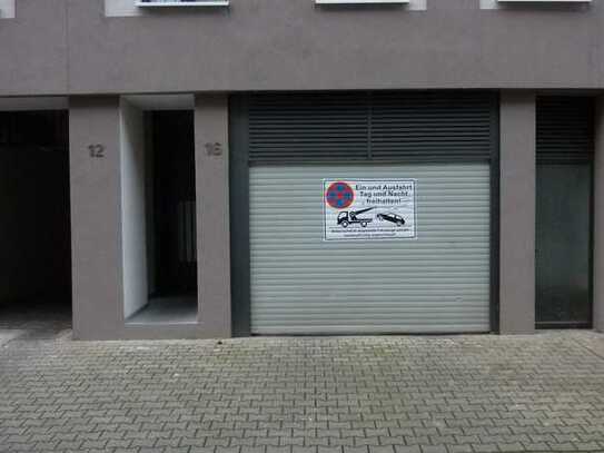 Tiefgaragenstellplatz zu vermieten!