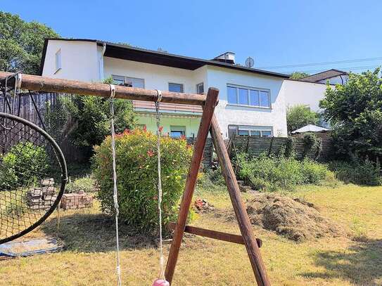 Super viel Platz! Großer Garten, Loggia Weitblick, 4-5 ZKB im EG- Hochpaterre