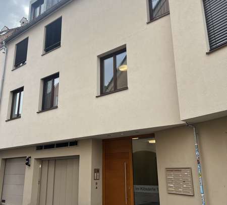 Stilvolle 3,5-Zimmer-Wohnung mit gehobener Innenausstattung mit Terrasse und EBK in Memmingen