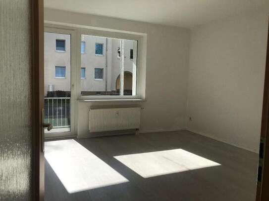 3 Zimmer mit Balkon in ruhiger Lage