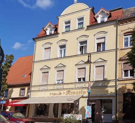 Ihr neues Zuhause-Traumhafte DG-Wohnung mit großem Balkon in ruhiger City-Lage von Delitzsch.