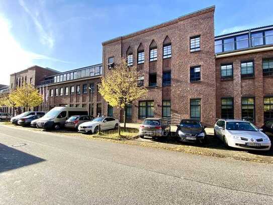 BÜROHAMBURG.DE: Eppendorf: Saniertes Büroloft im historischen Zeughaus mit Terrasse