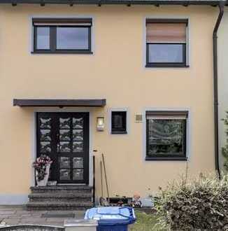 5-Zimmer-Reihenhaus mit Keller in Feldrandlage in Nürnberg-Boxdorf