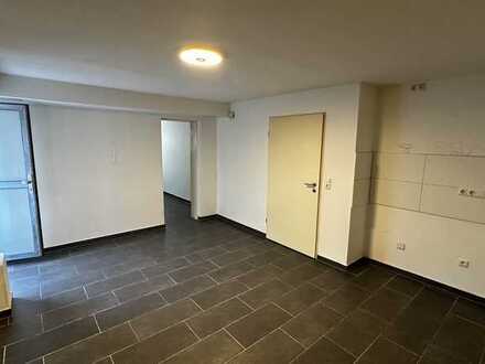 Souterrain Wohnung in ruhiger Lage