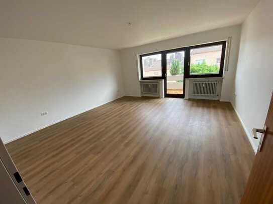 Exklusive 3-Zimmer-Wohnung mit Balkon in Augsburg