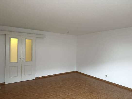 3-Zimmer Wohnung am Aussichtspunkt über Cannstatt zu vermieten