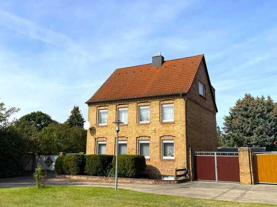 Ein- bis Zweifamilienhaus mit moderner Gaszentralheizung und großzügigem Gartengrundstück in Ramsin