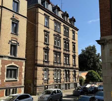 Modernisiertes Altbaujuwel in Ulms Innenstadt – Historisches 6-Parteienhaus mit Potenzial