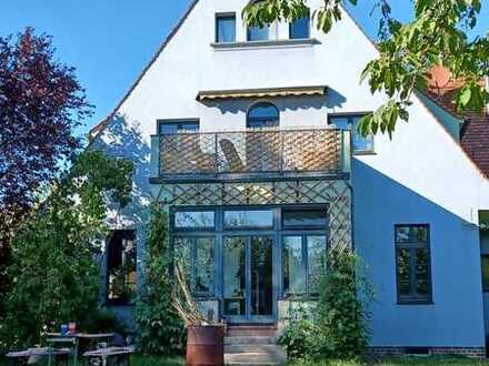 Haus im Jugendstil mit viel Platz zum Wohnen und Arbeiten