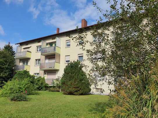 OBERTSHAUSEN: 3 ZW in 9 Fam.Haus - Balkon - Bad m. Fenster - Garage