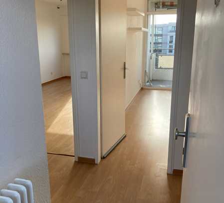 *von privat* Zentral gelegene 2-Zimmer-Wohnung mit Einbauküche in Heusenstamm