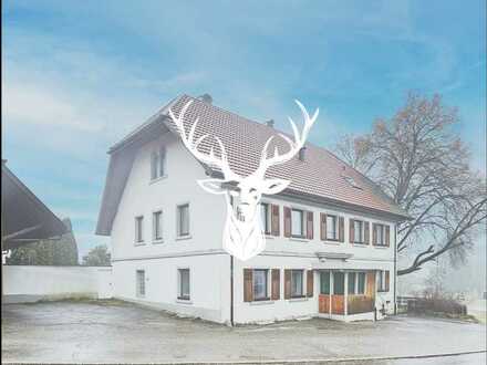 Wohn- und Geschäftshaus mit ausgezeichneten Baulandreserven in Willaringen-Rickenbach zu verkaufen