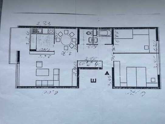 Freundliche und modernisierte 3-Zimmer-Wohnung mit Balkon in Neuss