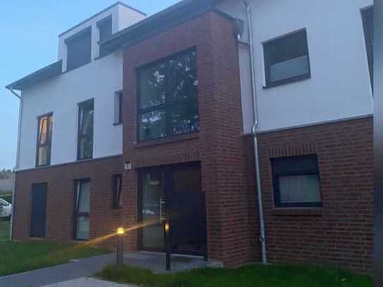 Charmante, neuwertige 3-Zimmer-Wohnung mit Dachterrasse und EBK in Seevetal/ Ohlendorf