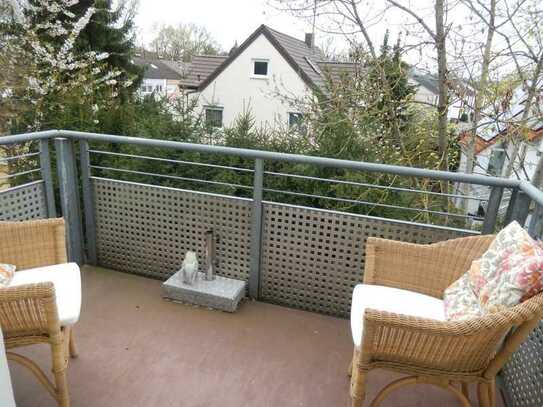 Charmante kl. 2-Zi.-Whg. mit sonnigem SW-Balkon, ruhige Lage, neu renoviert