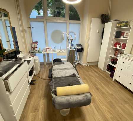 Gut laufender Beauty Spa in Ku'damm Nähe/Halensee sucht neue Chefin/Chef