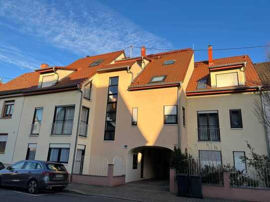 Galerie-Glanz: Maisonette-Wohnung mit Charme