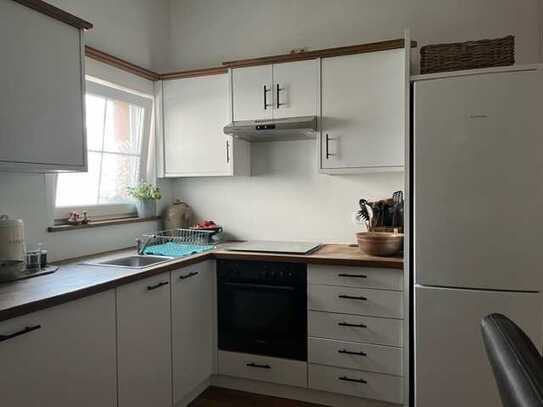 Heimeliges Einfamilienhaus mit Garage, Werkstatt und Lagerfläche