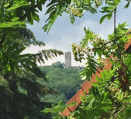 Lichtdurchflutete 4,5-Zimmer-Wohnung mit Balkon und Einbauküche in Königstein im Taunus