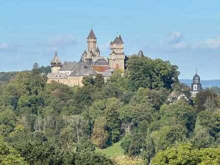 Saniertes Reihenendhaus mit kl. Garten