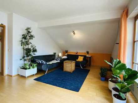 Herrliche Dachgeschosswohnung mit Rückvergütung