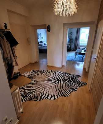 Düsseldorf Bilk - Schön geschnittene 3-Zimmer-Wohnung mit Balkon zu vermieten!