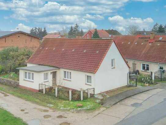 Die Basis für Ihr idyllisches Wohnglück: EFH mit Nebengebäude und schönem, großem Garten