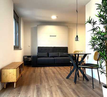 Modernes & Stilvoll Möbliertes Apartment mit Terrasse und Top-Anbindung