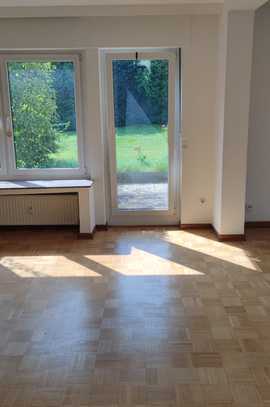 Helle Wohnung mit Balkon