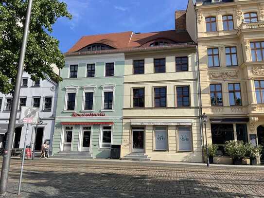 2 WuG in hist. Altstadt von Cottbus, am Altmarkt - eigene Stellplätze und Balkone (Kaufpreis VB)