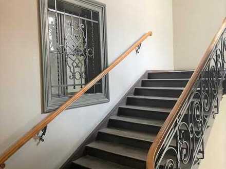 Brück Immobilien - Denkmalgeschützter Altbau - 2 nebeneinader liegende Eigentumswohnungen