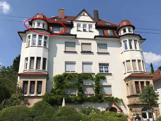 2-Zimmer-Wohnung mit tollem Blick auf Stuttgert in stilvollem Jugendstil-Altbau