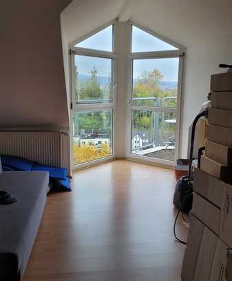 Wunderschöne 3 ZKB mit toller Aussicht und kleiner Galerie