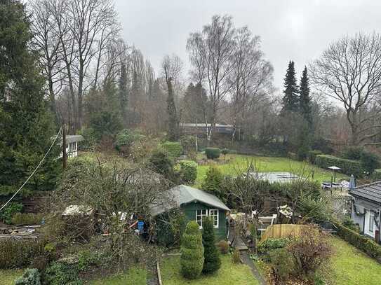 Sanierte 2 Zimmer Wohnung mit Blick ins Grüne***