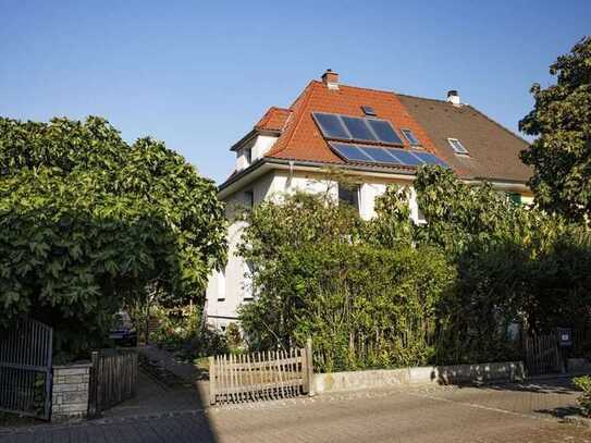 Grenzgänger aufgepasst: liebevoll renoviertes Stadthaus m. Garten nur 200 Meter von Schweizer Grenze