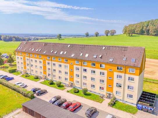 Erstbezug nach Sanierung * HP * 3-RW mit Loggia * neue EBK * PKW-SP * TOP *