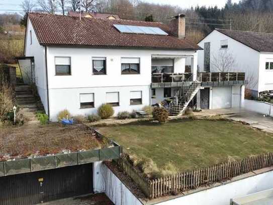 Zweifamilienhaus mit viel Potential