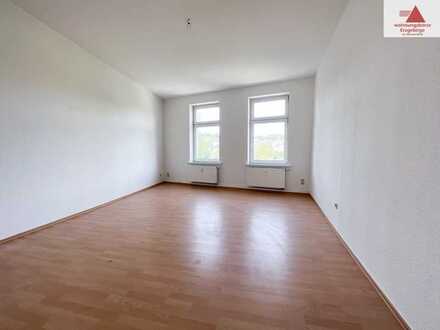 Großzügige 2-Raum-Wohnung mit toller Aussicht!!