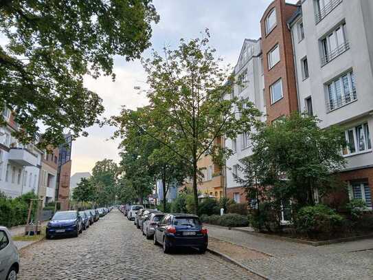 Dachgeschosswohnung mit 3 Zimmern und Balkon