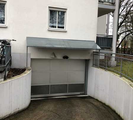 60 EUR für zentrumsnahen Tiefgaragenstellplatz in der Untere Bachstraße 9, 94315 Straubing